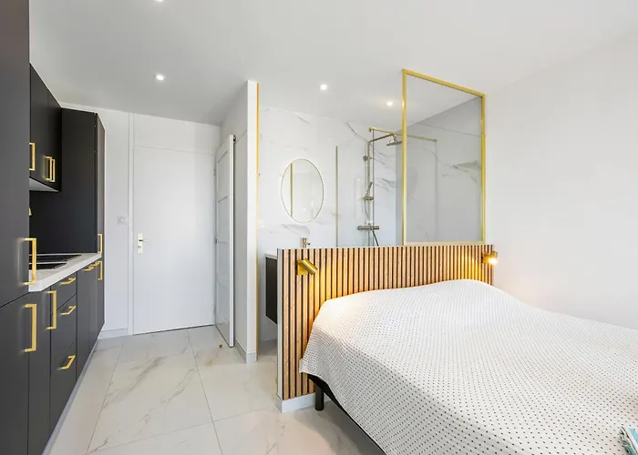 Naturiste Cap D'agde Héliopolis Eden *